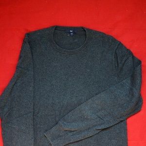 Gap grey crewneck sweater